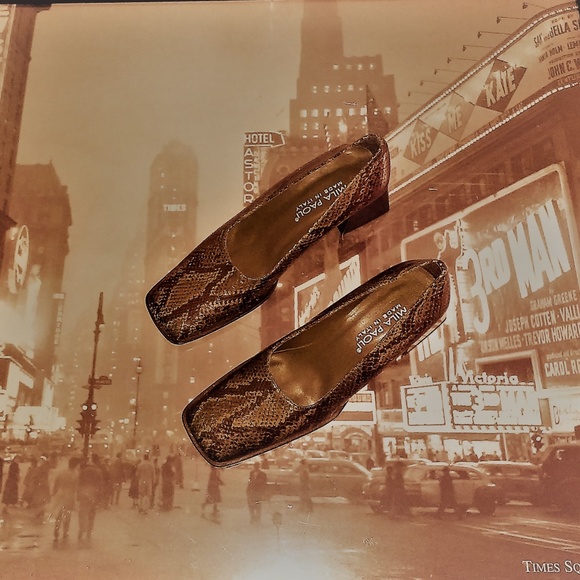 90s Italian Leather Block Heels 7 1/2 B - Picture 1 of 7